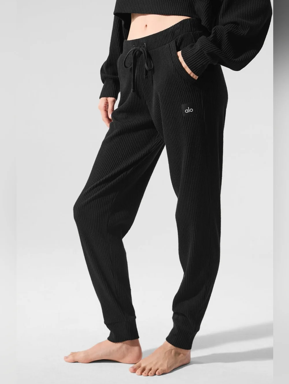 Alo Yoga Muse Sweatpant